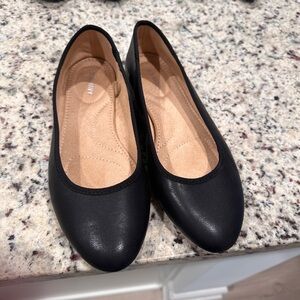 Slip on ballet flat, never worn.  Size 7.5